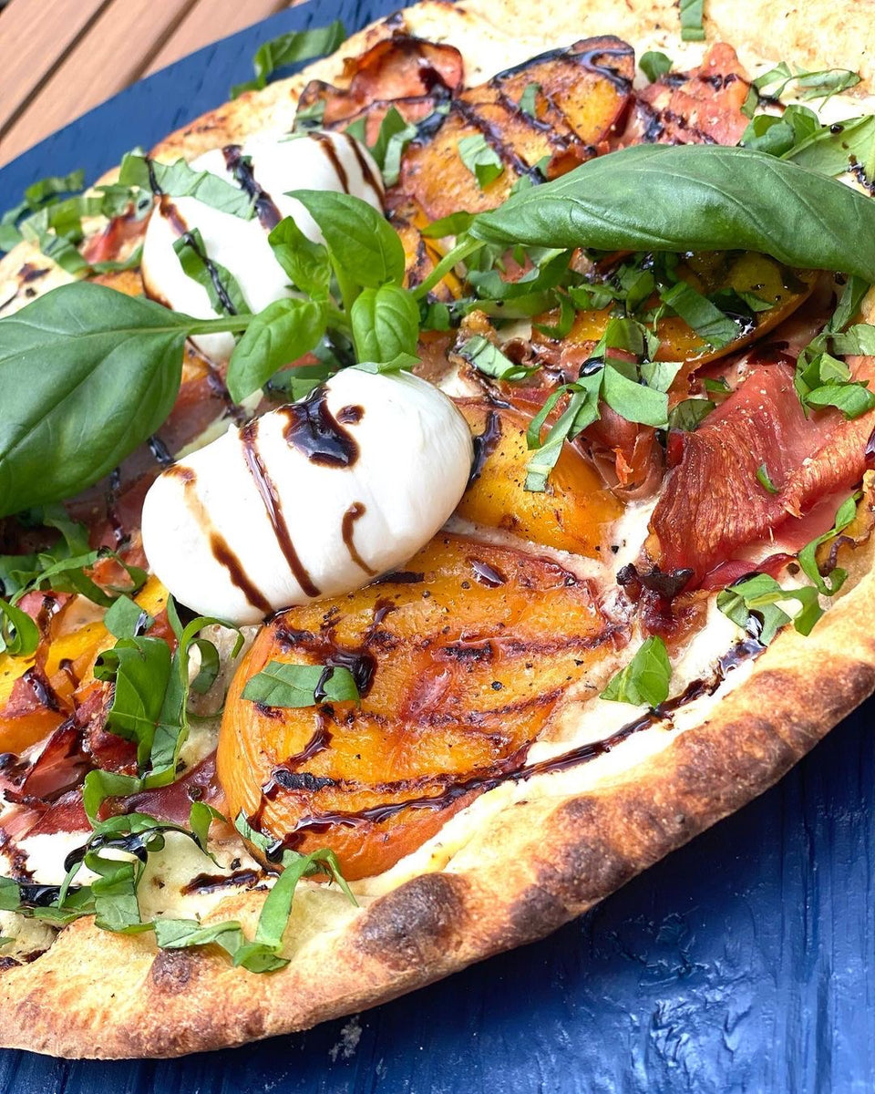 Grilled Peaches & Prosciutto Pizza – Etalia
